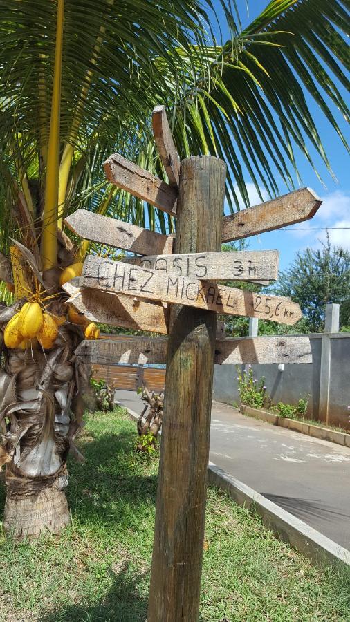 Aux Plaisirs De La Vie Chambre Chez L Habitant Flic-en-Flacq Kültér fotó